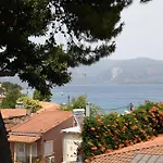 アパートホテル αποστόλης Selianitika