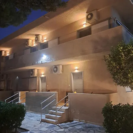 αποστόλης Selianitika Ξενοδοχείο με διαμερίσματα